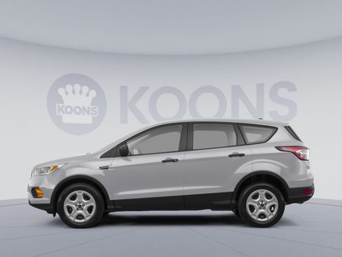 Used 2019 Ford Escape Titanium AWD/4WD image 2