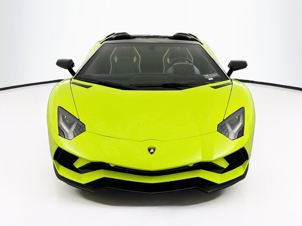 Used 2019 Lamborghini Aventador S AWD/4WD image 2