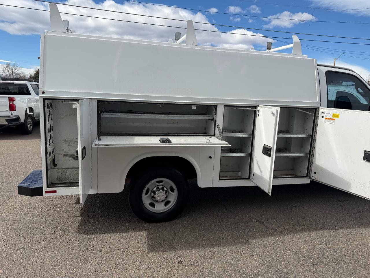 Used 2016 Chevrolet Express 3500 RWD image 26