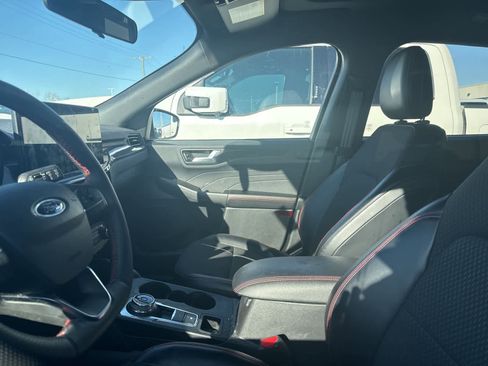 Used 2024 Ford Escape ST-Line w/ Tech Pack #1 image 29