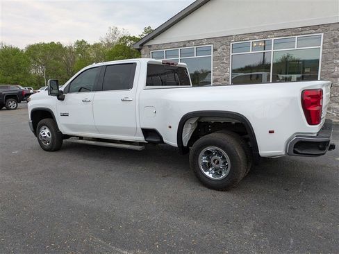 Used 2022 Chevrolet Silverado 3500 LTZ w/ LTZ Texas Edition image 4