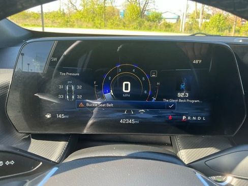 Used 2025 Chevrolet Equinox LT w/ Convenience Package II FWD image 23
