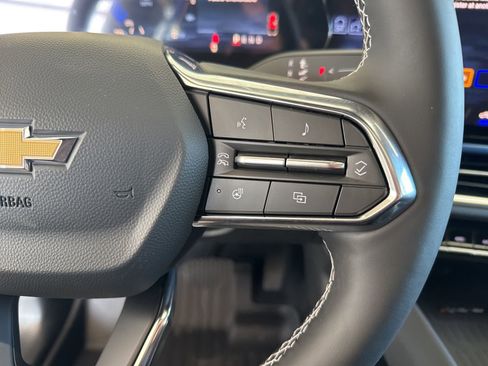 New 2026 Chevrolet Equinox EV LT image 22