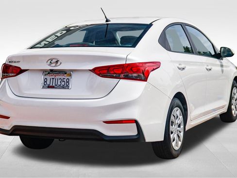 Used 2019 Hyundai Accent SE FWD image 6