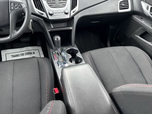 Used 2017 GMC Terrain SLE FWD image 17