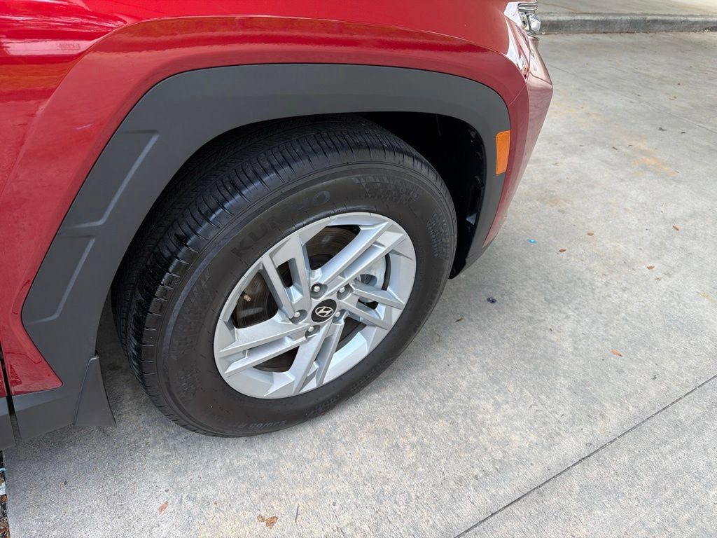 Used 2025 Hyundai Tucson SE FWD image 27