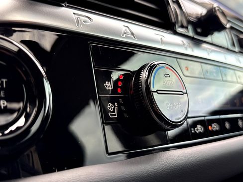 New 2026 Nissan Pathfinder Platinum w/ Cargo Package image 8