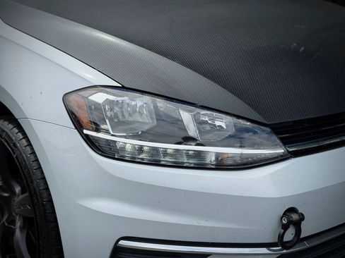 Used 2021 Volkswagen Golf 4-Door FWD image 22