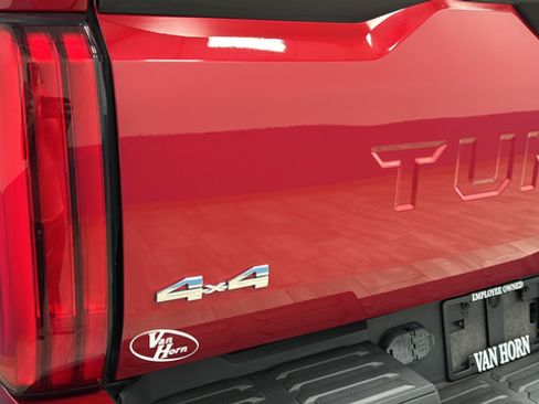 Used 2022 Toyota Tundra SR5 AWD/4WD image 38