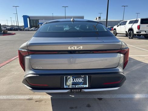 Used 2025 Kia K4 LXS image 4