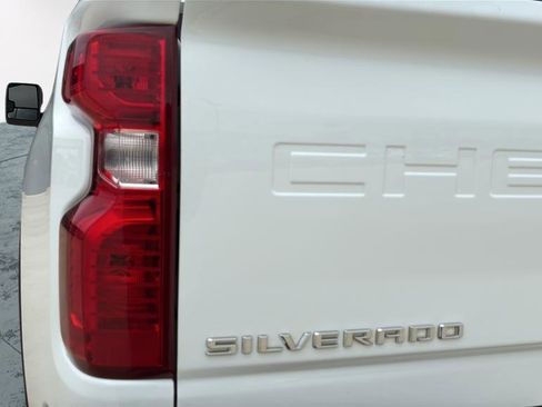 Used 2023 Chevrolet Silverado 2500 LT w/ Convenience Package AWD/4WD image 39