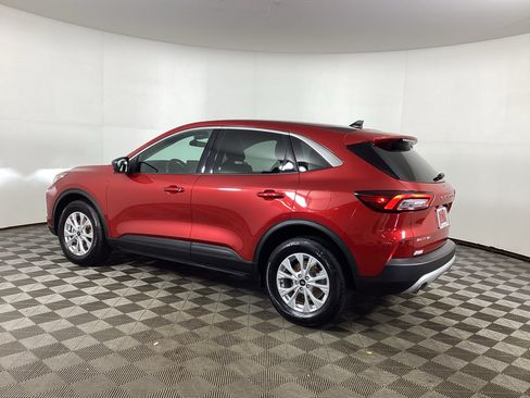 Used 2023 Ford Escape Active AWD/4WD image 4