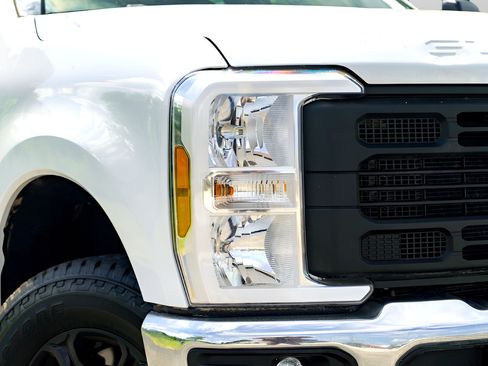 Used 2024 Ford F250 XL w/ FX4 Off-Road Package AWD/4WD image 4