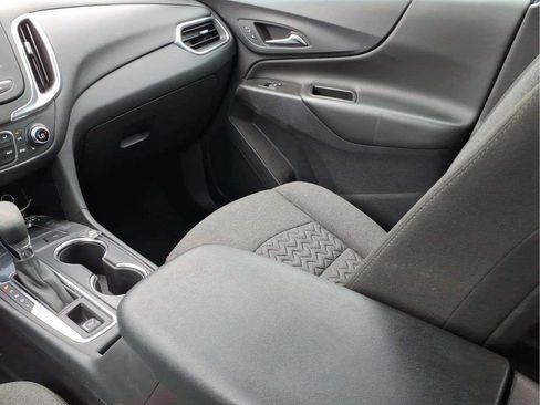 Used 2024 Chevrolet Equinox LT FWD image 12