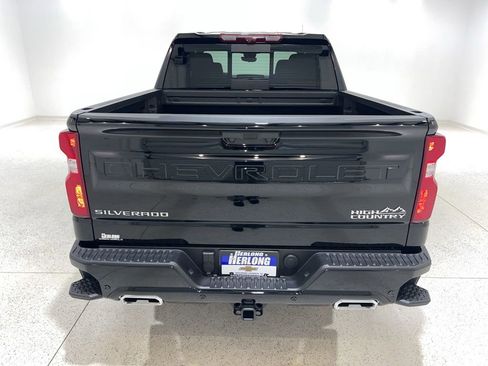 New 2026 Chevrolet Silverado 1500 High Country w/ Technology Package AWD/4WD image 4