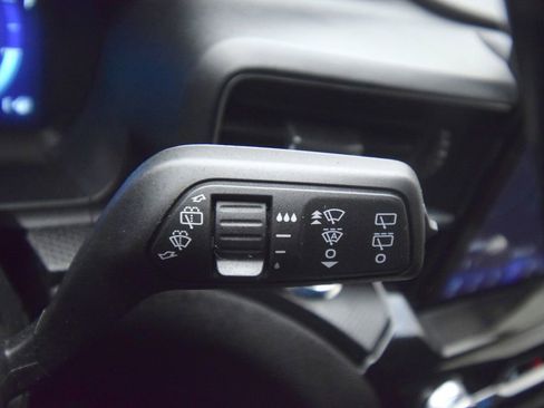 Used 2022 Ford Explorer ST w/ Equipment Group 401A AWD/4WD image 39