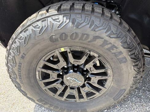 New 2026 Chevrolet Silverado 2500 ZR2 AWD/4WD image 39