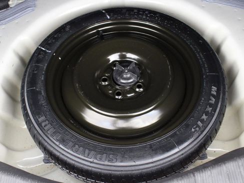 Used 2016 Ford Fusion SE image 79