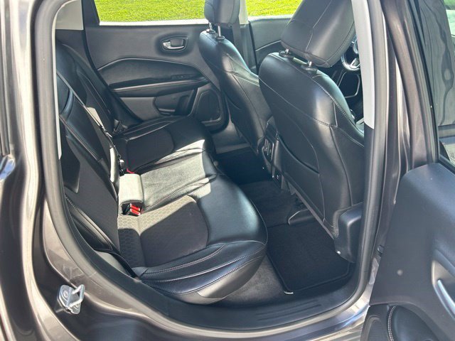 Used 2018 Jeep Compass Latitude FWD image 44
