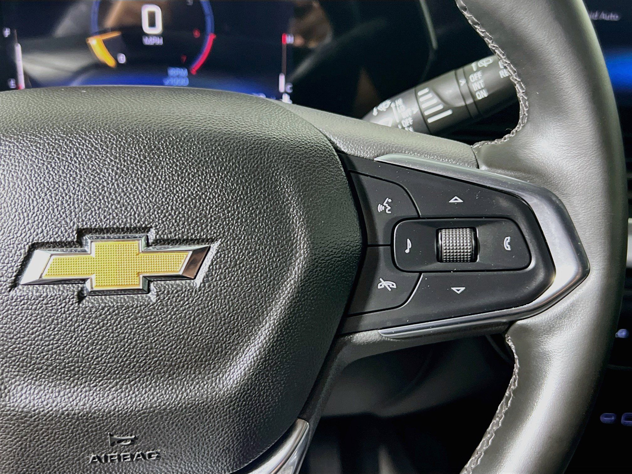 Used 2025 Chevrolet Trax LT w/ Driver Confidence Package FWD image 19