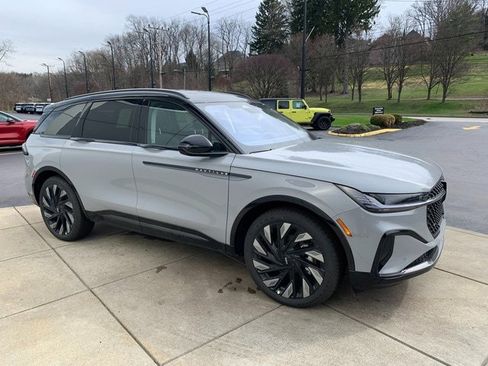 New 2026 Lincoln Nautilus Reserve AWD/4WD image 14