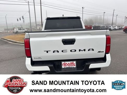 Used 2025 Toyota Tacoma SR5 image 4