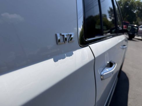 Used 2016 Chevrolet Suburban LTZ RWD image 20