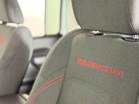 Used 2026 Jeep Wrangler Unlimited Rubicon AWD/4WD image 29