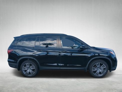 Certified 2022 Honda Pilot Sport image 2