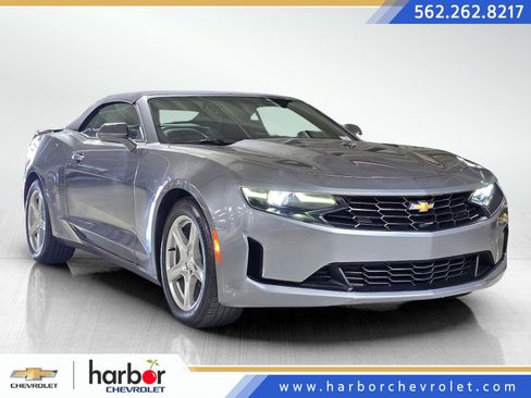 Used 2020 Chevrolet Camaro LT image 1