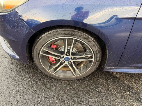 Used 2016 Ford Focus ST w/ Equipment Group 401A FWD image 12