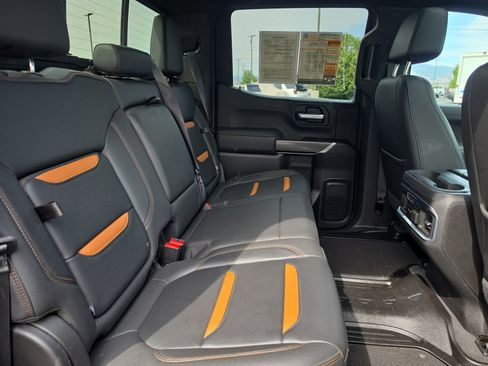 Used 2021 GMC Sierra 1500 AT4 w/ AT4 Premium Package AWD/4WD image 26