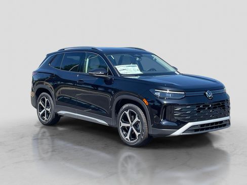 New 2026 Volkswagen Tiguan SE FWD image 1