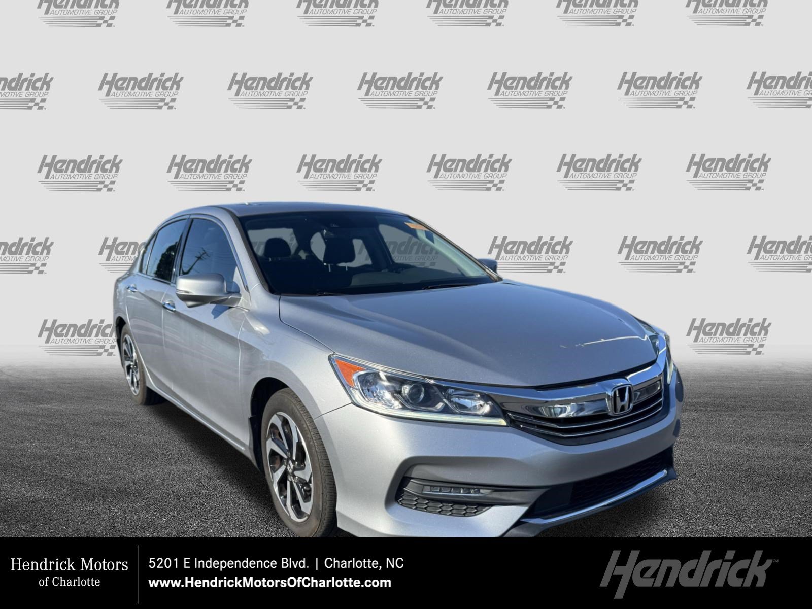 Used 2017 Honda Accord EX-L image 1