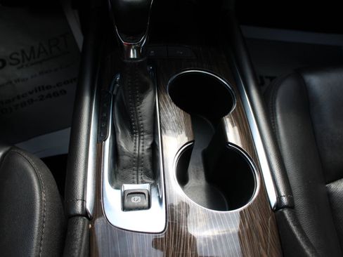 Used 2024 Chevrolet Malibu LT image 27