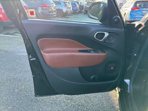 Used 2014 FIAT 500L Trekking w/ Popular Equipment Group image 15