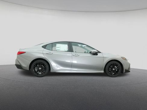 New 2026 Toyota Camry SE image 27