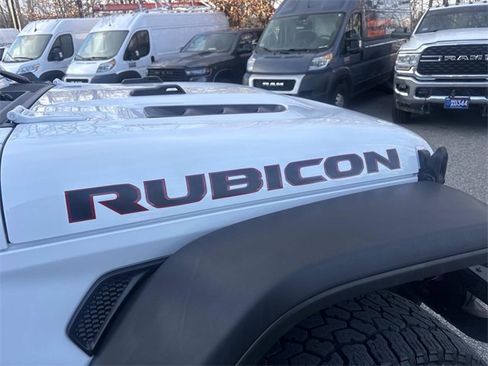 Used 2023 Jeep Gladiator Rubicon w/ LED Lighting Group image 21