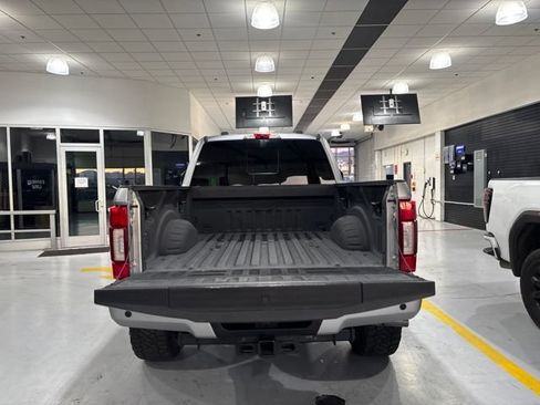 Used 2022 Ford F350 Platinum AWD/4WD image 40