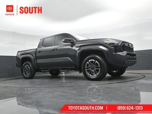 Used 2024 Toyota Tacoma TRD Sport w/ TRD Sport Upgrade Package AWD/4WD image 39