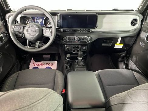 Used 2026 Jeep Wrangler Unlimited Sport AWD/4WD image 40