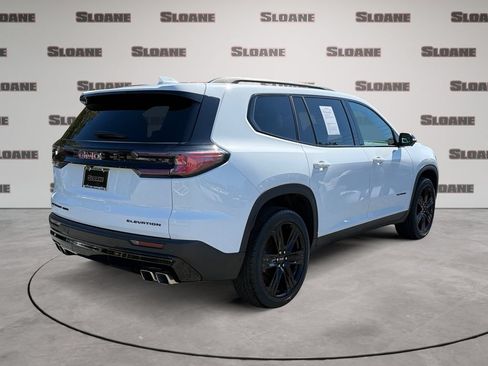 Used 2024 GMC Acadia Elevation w/ Black Edition AWD/4WD image 5