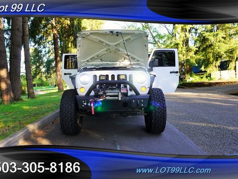 Used 2017 Jeep Wrangler Unlimited Sport w/ Trailer Tow Group AWD/4WD image 28