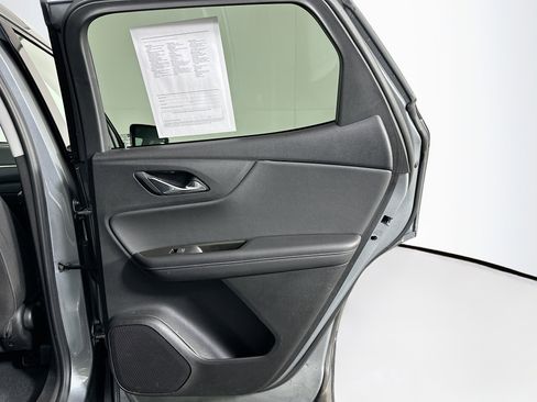 Used 2025 Chevrolet Blazer LT FWD image 29