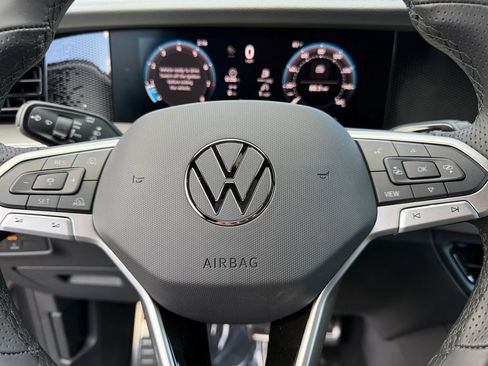 New 2026 Volkswagen Tiguan SE R-Line AWD/4WD image 20