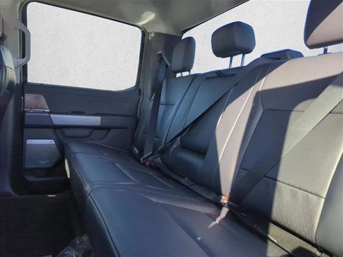 New 2026 Ford F250 Lariat w/ FX4 Off-Road Package image 17