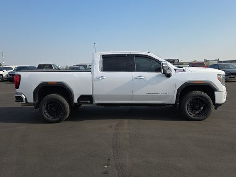 Used 2020 GMC Sierra 2500 Denali w/ Denali Ultimate Package AWD/4WD image 9
