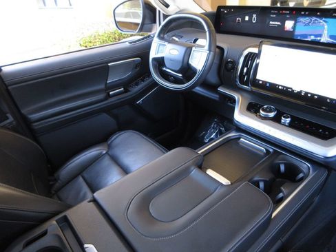 Certified 2025 Ford Expedition Max Platinum AWD/4WD image 19