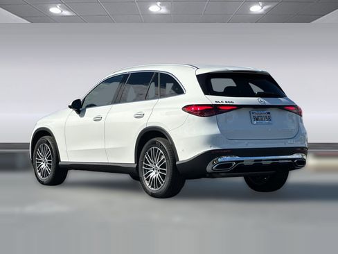 Used 2026 Mercedes-Benz GLC 300 image 3