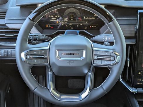 New 2026 GMC Acadia Denali w/ Super Cruise Package image 11